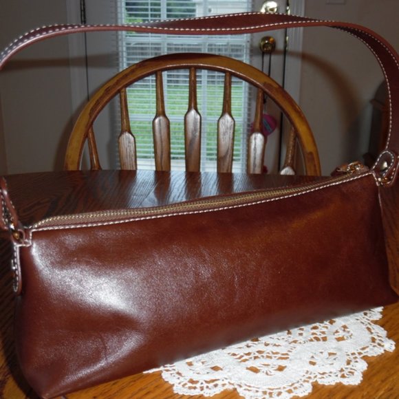 SALE.   Spade Brown Leather Bag.   SALE - Picture 5 of 10